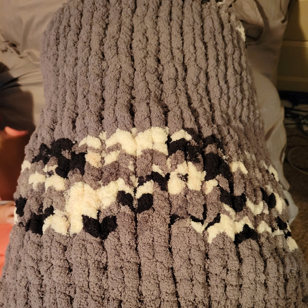 Hand made tight stitch chunky knit throw